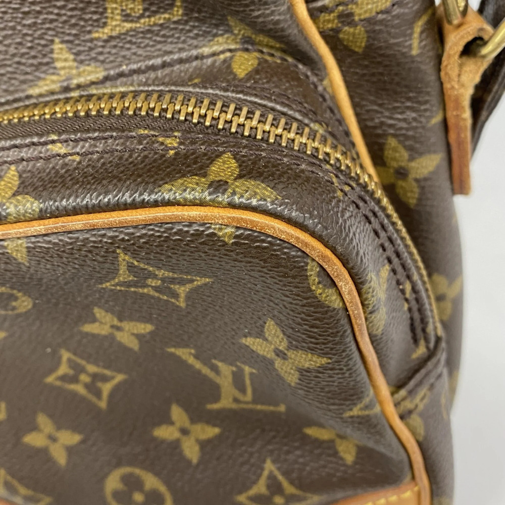 LOUIS VUITTON Brown Monogram Shoulder Bag - Picture 6 of 10